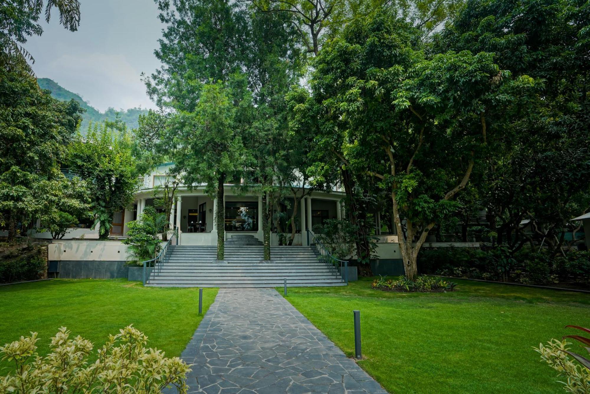 Hotel Anand Kashi By The Ganges Rishikesh - Ihcl Seleqtions Sirasu Exteriér fotografie