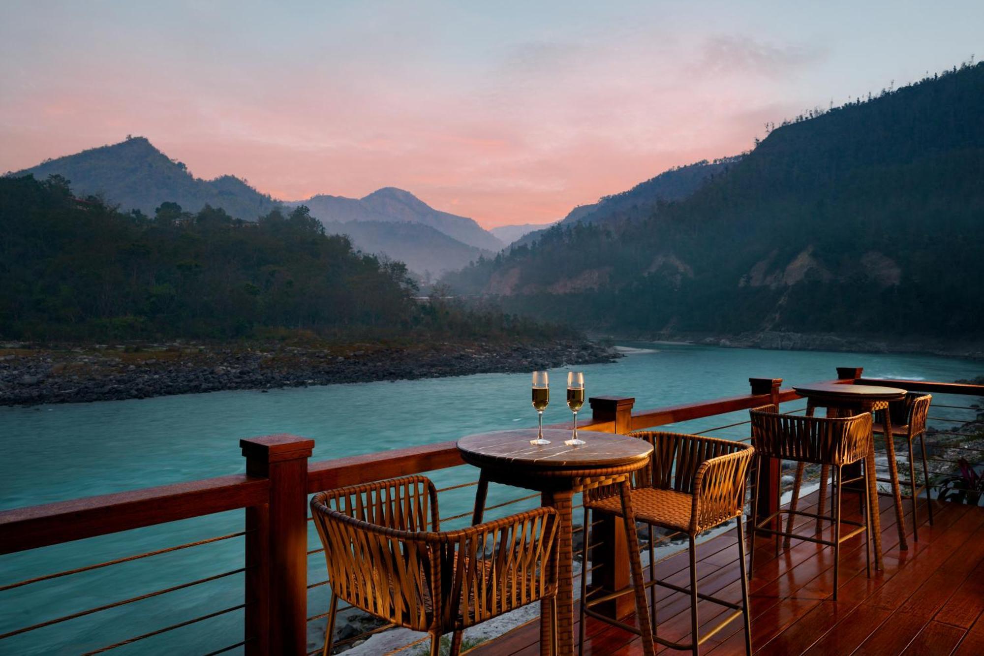 Hotel Anand Kashi By The Ganges Rishikesh - Ihcl Seleqtions Sirasu Exteriér fotografie