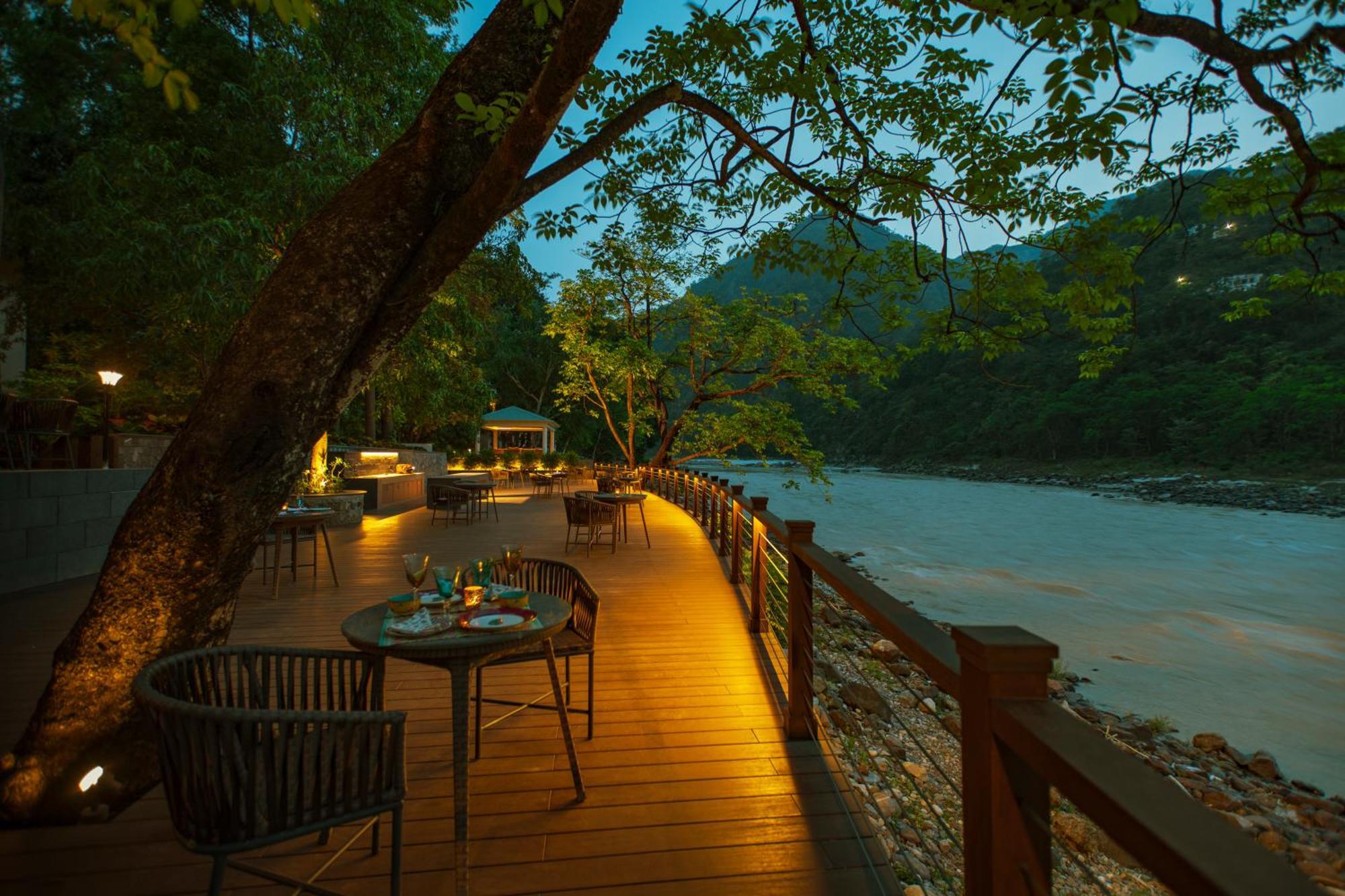 Hotel Anand Kashi By The Ganges Rishikesh - Ihcl Seleqtions Sirasu Exteriér fotografie